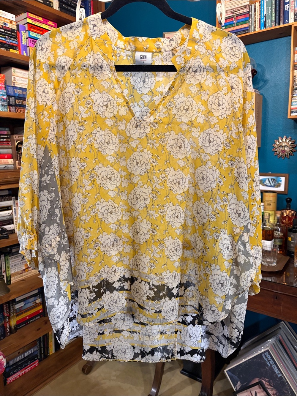 CAbi (#5713) Amelia Gather Blouse (aka Gather Top)